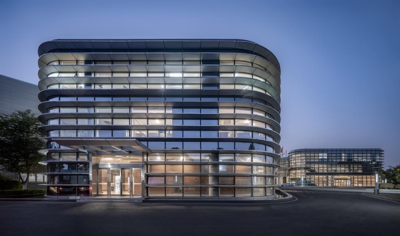 BIM建筑|苏南民营企业发展的建筑样本:航亚科技总部办公楼 / 米丈建筑 BIM建筑|苏南民营企业发展的建筑样本:航亚科技总部办公楼 / 米丈建筑