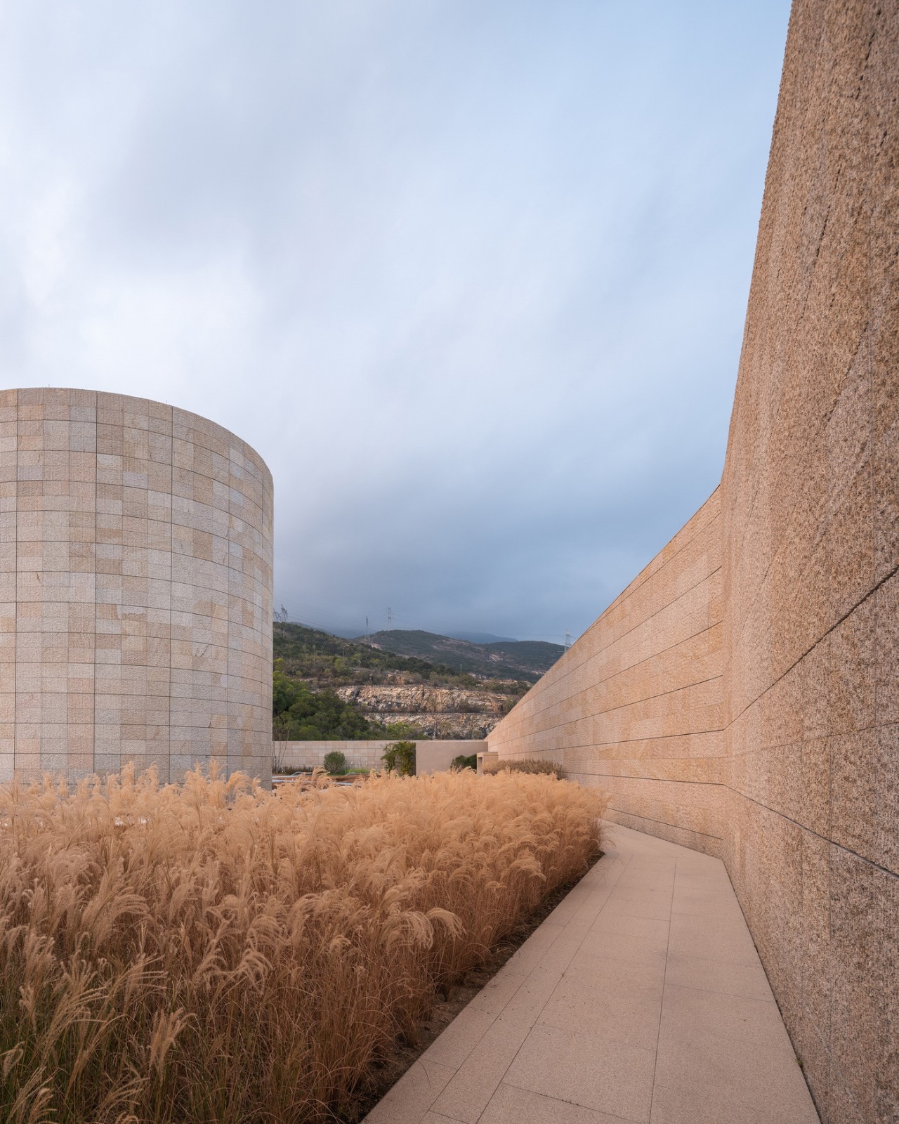 BIM建筑|大亚湾核能科技馆 / 易加独特视野 + 华艺设计 BIM建筑|大亚湾核能科技馆 / 易加独特视野 + 华艺设计