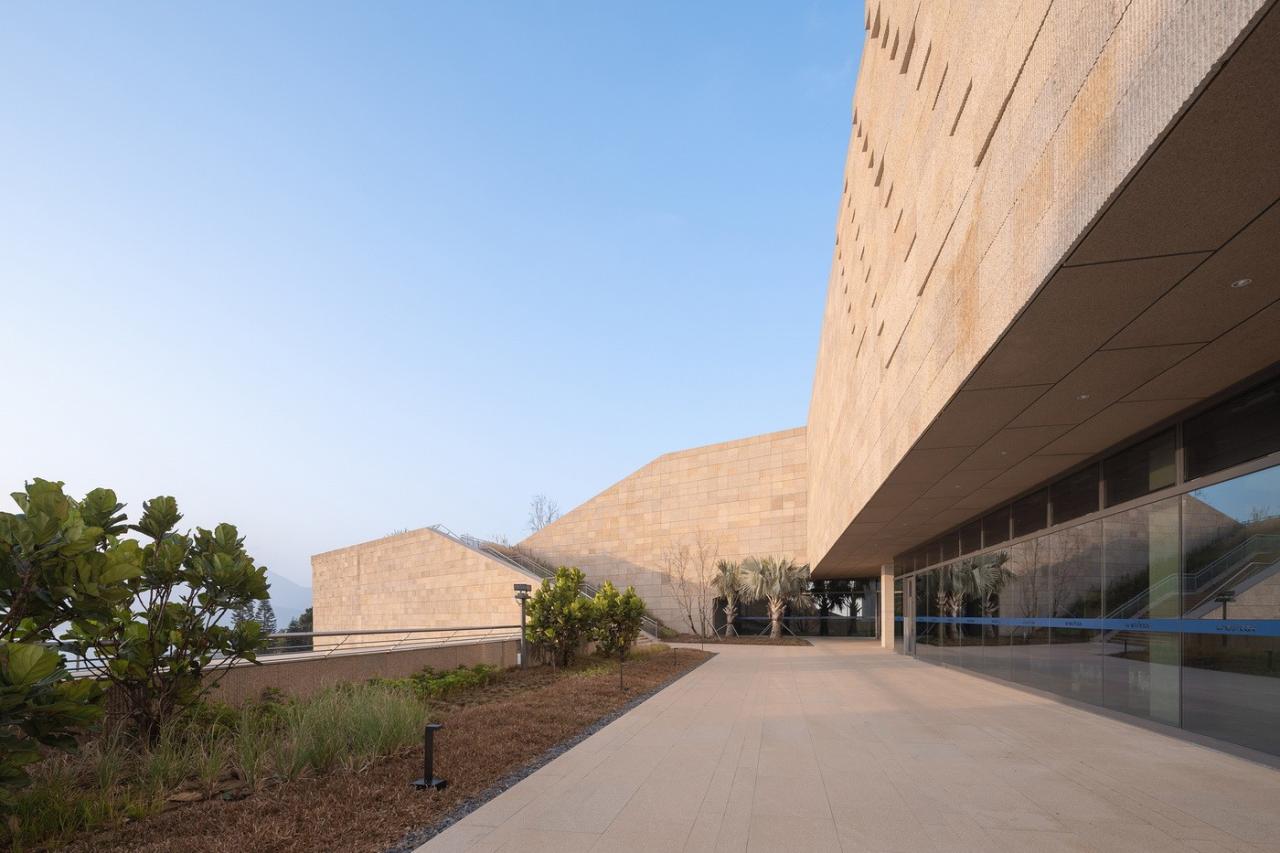 BIM建筑|大亚湾核能科技馆 / 易加独特视野 + 华艺设计 BIM建筑|大亚湾核能科技馆 / 易加独特视野 + 华艺设计