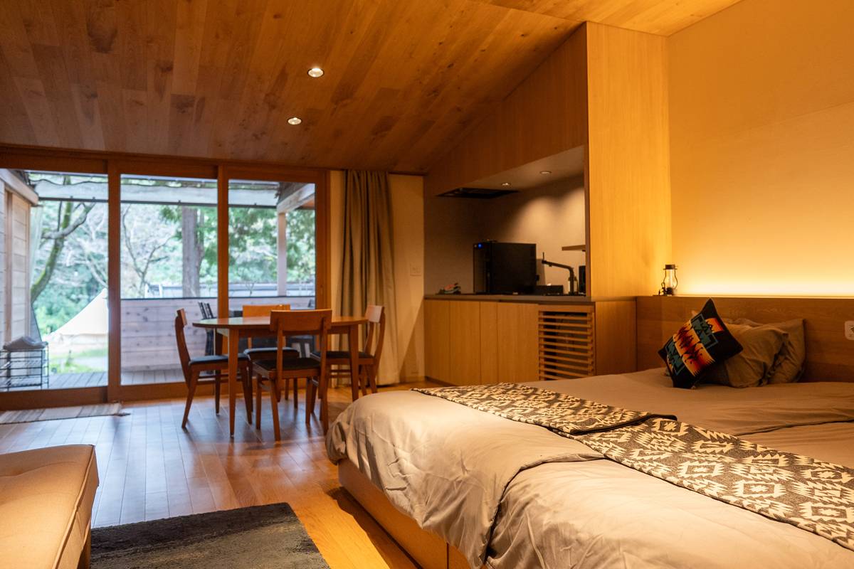 デラックスキャビン